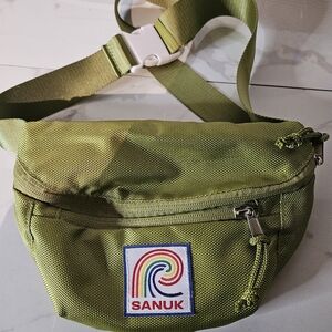Sanuk Green Rainbow Like New Fanny Pack
